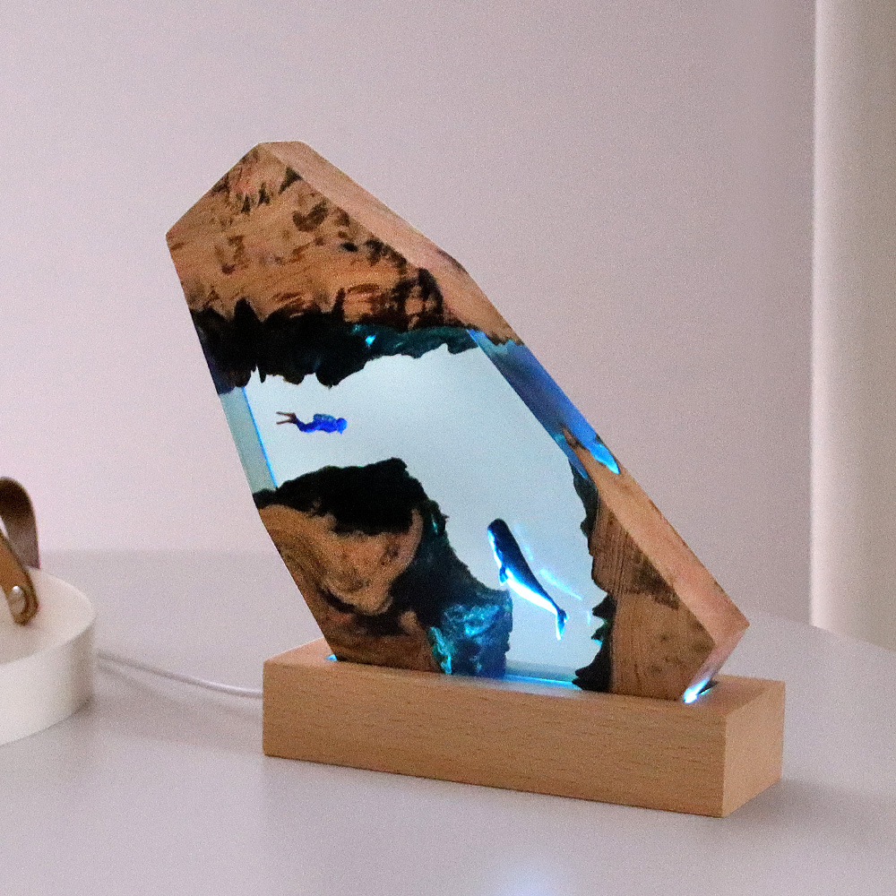 Resin Art Wedding Gift - Новая подводная фигурка дайвера с китом